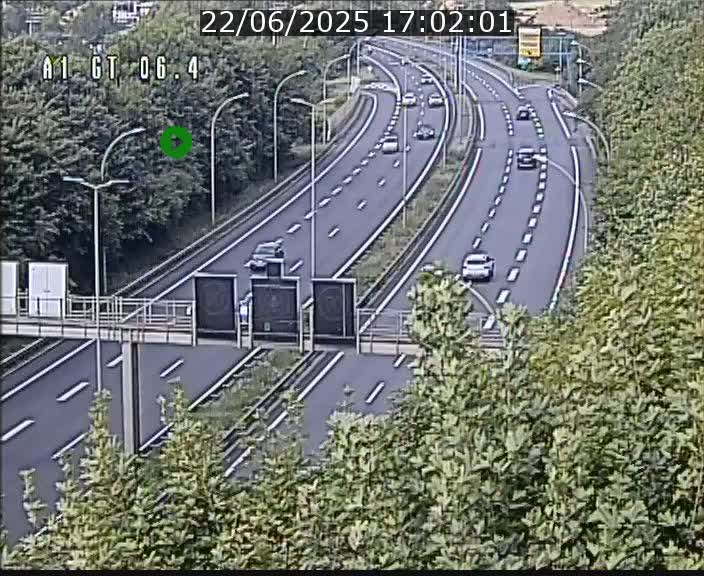 <h2>Traffic live webcam Luxembourg Hamm - A1 direction Sandweiler - BK 6.4</h2>