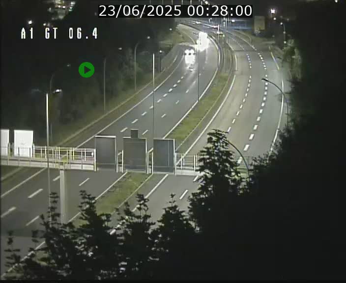 <h2>Traffic live webcam Luxembourg Hamm - A1 direction Sandweiler - BK 6.4</h2>