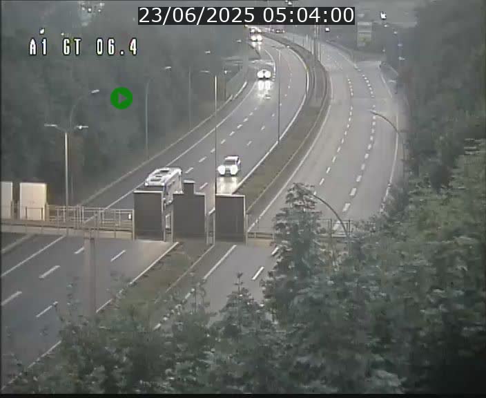 <h2>Traffic live webcam Luxembourg Hamm - A1 direction Sandweiler - BK 6.4</h2>