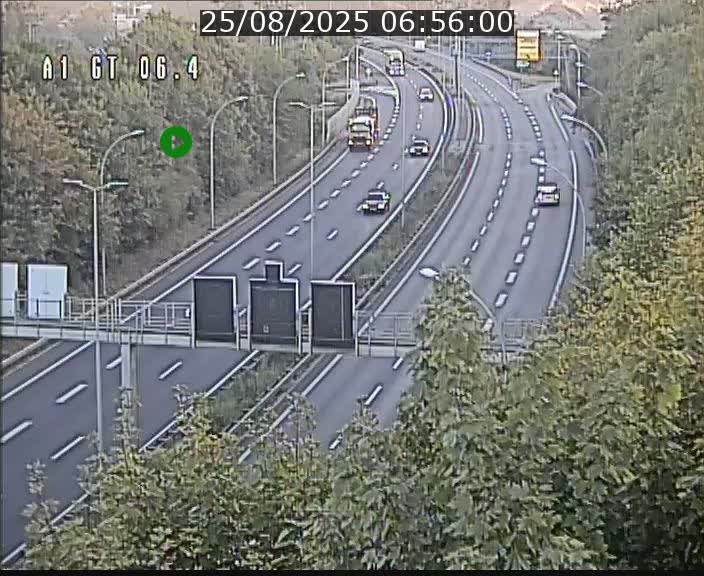 <h2>Traffic live webcam Luxembourg Hamm - A1 direction Sandweiler - BK 6.4</h2>
