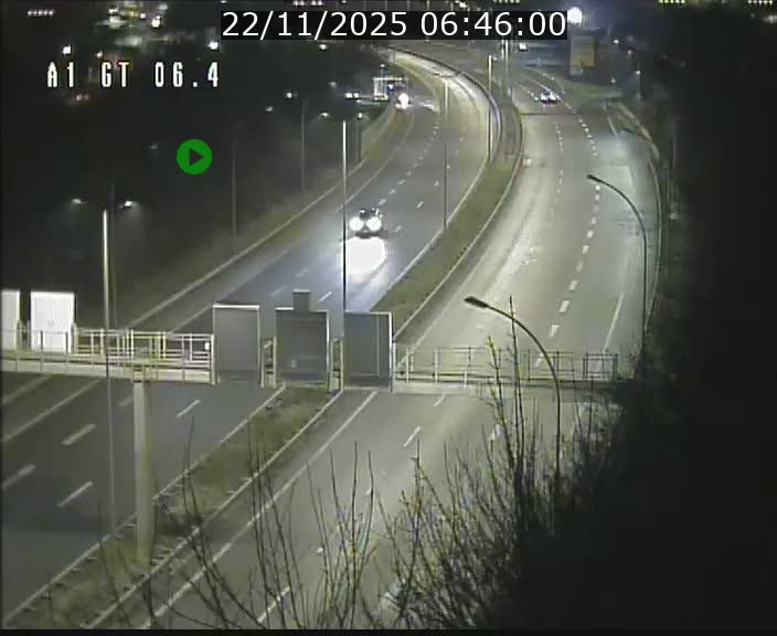 <h2>Traffic live webcam Luxembourg Hamm - A1 direction Sandweiler - BK 6.4</h2>