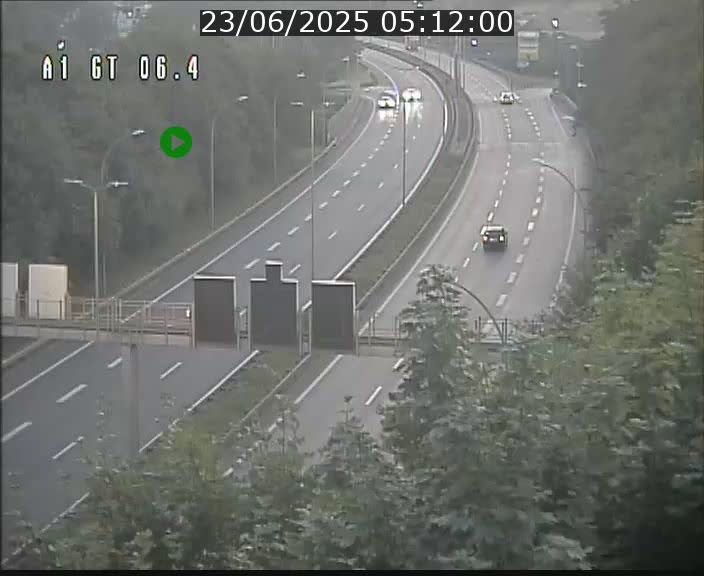 <h2>Traffic live webcam Luxembourg Hamm - A1 direction Sandweiler - BK 6.4</h2>