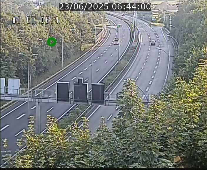 <h2>Traffic live webcam Luxembourg Hamm - A1 direction Sandweiler - BK 6.4</h2>