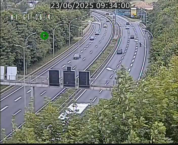 <h2>Traffic live webcam Luxembourg Hamm - A1 direction Sandweiler - BK 6.4</h2>