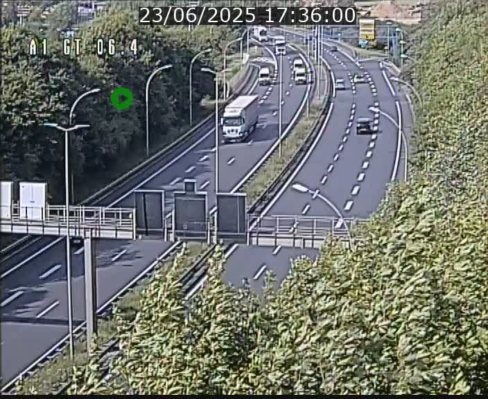 <h2>Traffic live webcam Luxembourg Hamm - A1 direction Sandweiler - BK 6.4</h2>