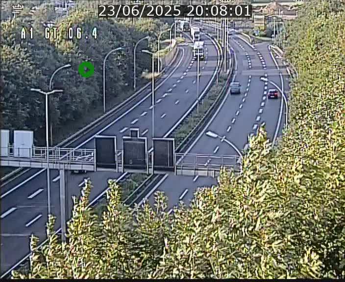 <h2>Traffic live webcam Luxembourg Hamm - A1 direction Sandweiler - BK 6.4</h2>