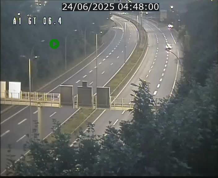 <h2>Traffic live webcam Luxembourg Hamm - A1 direction Sandweiler - BK 6.4</h2>