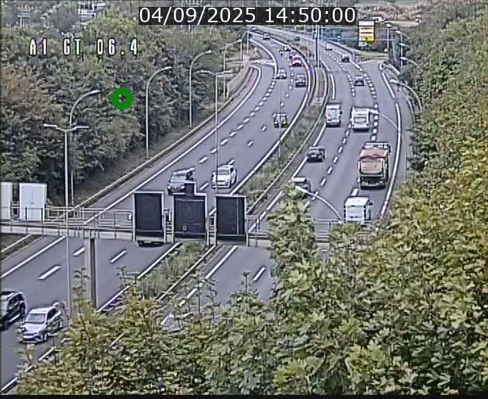 <h2>Traffic live webcam Luxembourg Hamm - A1 direction Sandweiler - BK 6.4</h2>