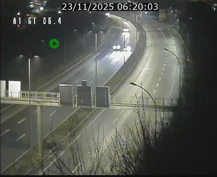 <h2>Traffic live webcam Luxembourg Hamm - A1 direction Sandweiler - BK 6.4</h2>
