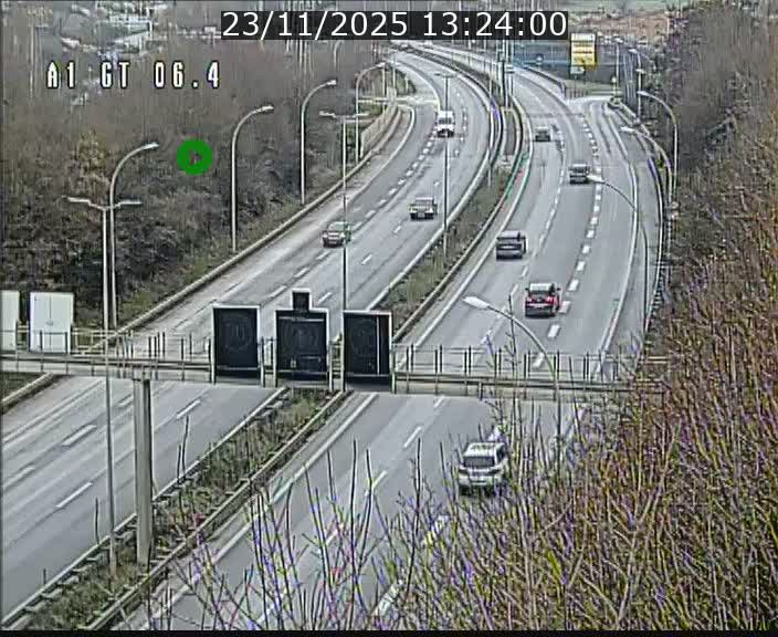 <h2>Traffic live webcam Luxembourg Hamm - A1 direction Sandweiler - BK 6.4</h2>