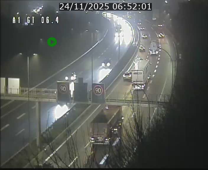 <h2>Traffic live webcam Luxembourg Hamm - A1 direction Sandweiler - BK 6.4</h2>
