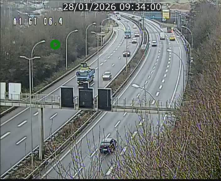 <h2>Traffic live webcam Luxembourg Hamm - A1 direction Sandweiler - BK 6.4</h2>