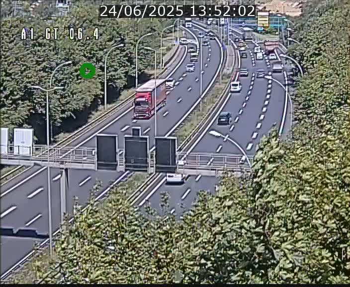 <h2>Traffic live webcam Luxembourg Hamm - A1 direction Sandweiler - BK 6.4</h2>