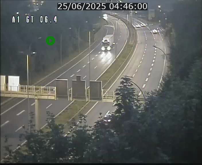 <h2>Traffic live webcam Luxembourg Hamm - A1 direction Sandweiler - BK 6.4</h2>