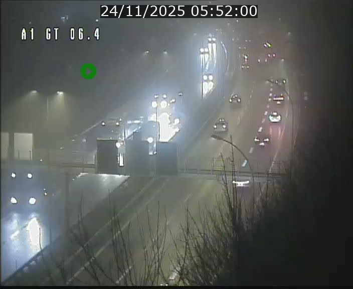 <h2>Traffic live webcam Luxembourg Hamm - A1 direction Sandweiler - BK 6.4</h2>