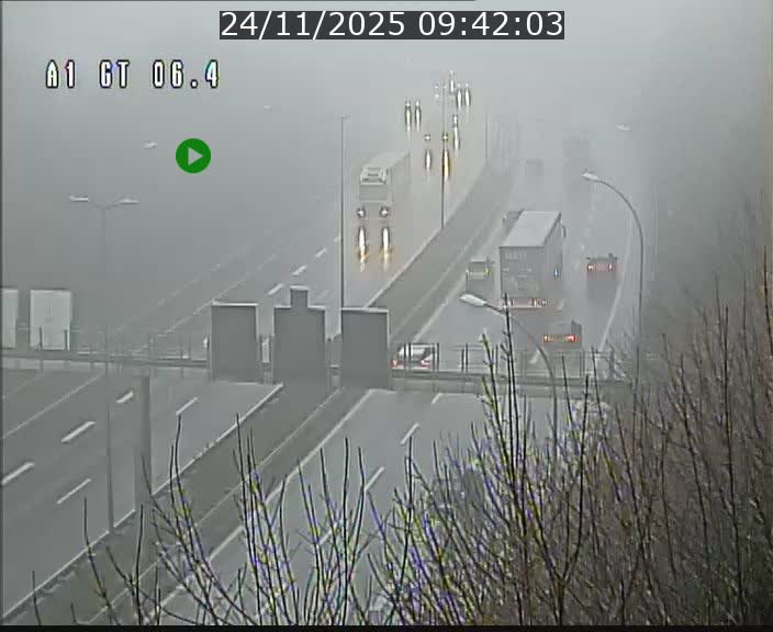 <h2>Traffic live webcam Luxembourg Hamm - A1 direction Sandweiler - BK 6.4</h2>