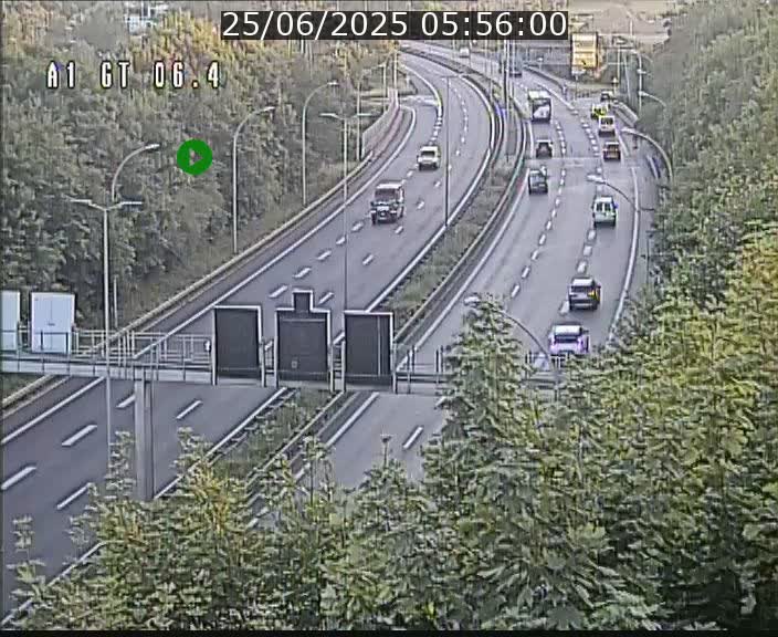<h2>Traffic live webcam Luxembourg Hamm - A1 direction Sandweiler - BK 6.4</h2>