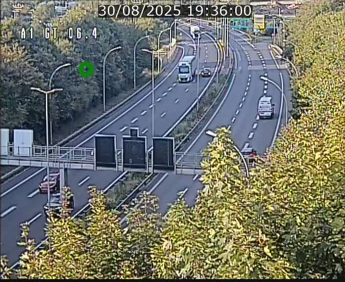 <h2>Traffic live webcam Luxembourg Hamm - A1 direction Sandweiler - BK 6.4</h2>