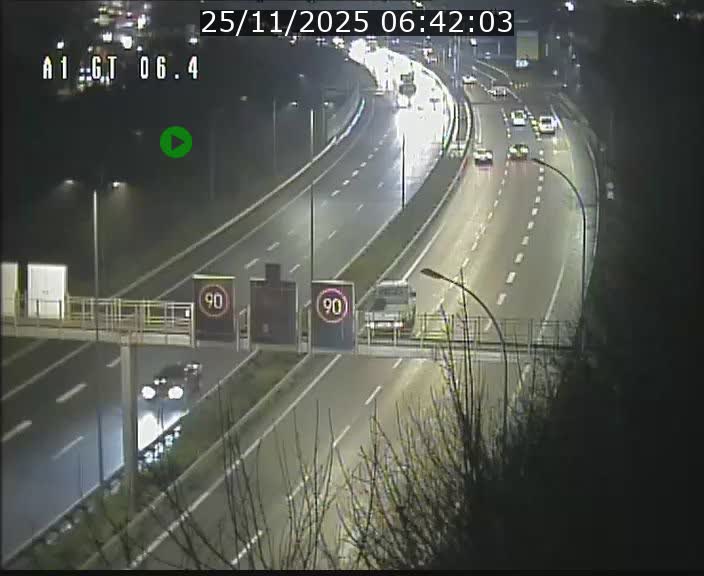<h2>Traffic live webcam Luxembourg Hamm - A1 direction Sandweiler - BK 6.4</h2>