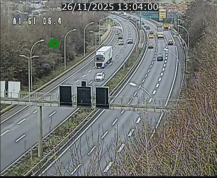 <h2>Traffic live webcam Luxembourg Hamm - A1 direction Sandweiler - BK 6.4</h2>