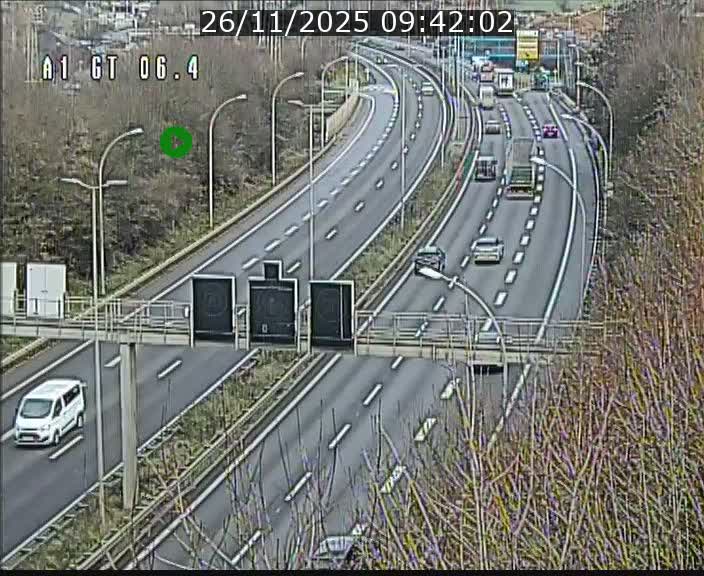 <h2>Traffic live webcam Luxembourg Hamm - A1 direction Sandweiler - BK 6.4</h2>