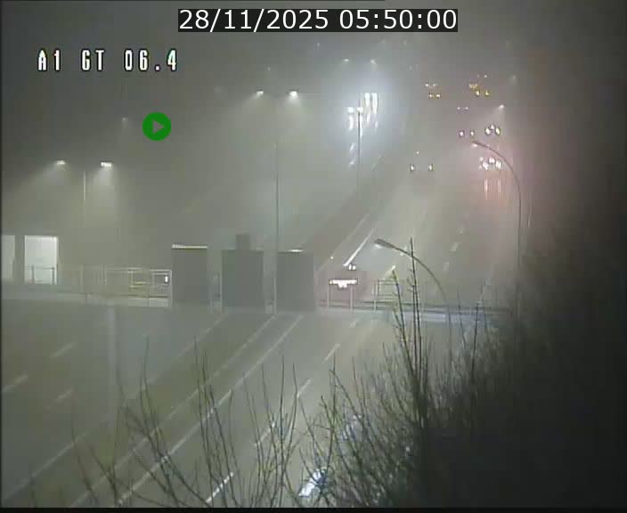 <h2>Traffic live webcam Luxembourg Hamm - A1 direction Sandweiler - BK 6.4</h2>