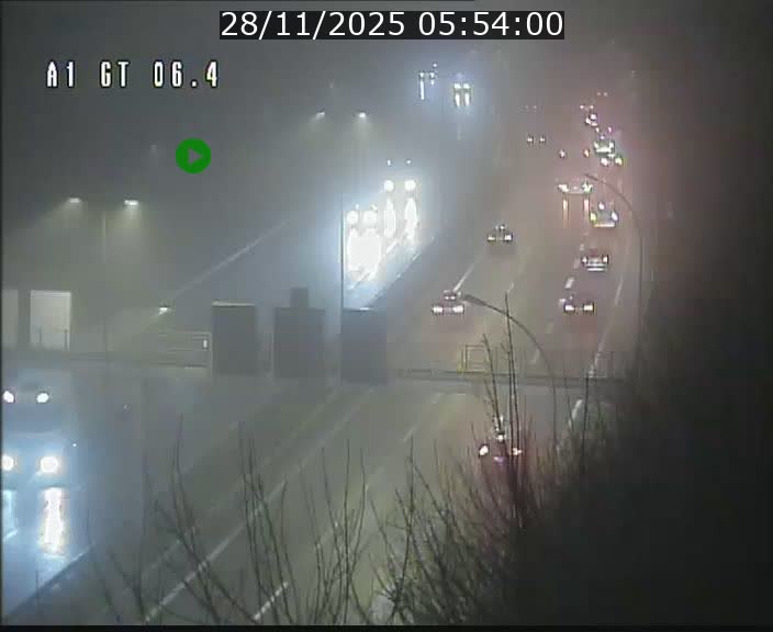 <h2>Traffic live webcam Luxembourg Hamm - A1 direction Sandweiler - BK 6.4</h2>