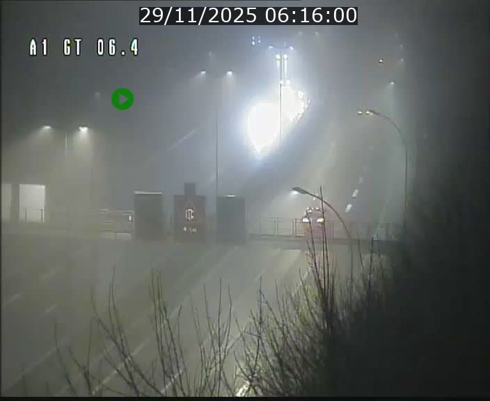 <h2>Traffic live webcam Luxembourg Hamm - A1 direction Sandweiler - BK 6.4</h2>