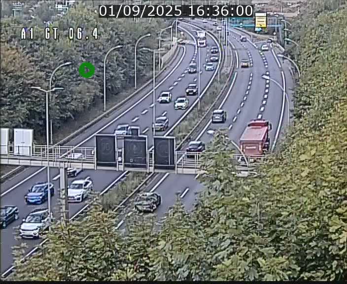 <h2>Traffic live webcam Luxembourg Hamm - A1 direction Sandweiler - BK 6.4</h2>