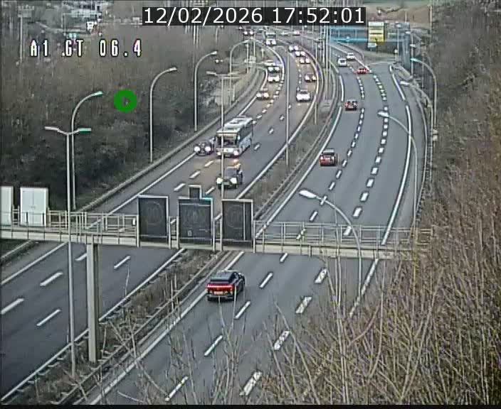 <h2>Traffic live webcam Luxembourg Hamm - A1 direction Sandweiler - BK 6.4</h2>
