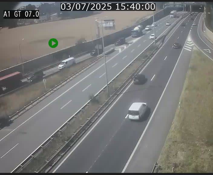 Traffic live webcam Luxembourg Cents - A1 direction Kirchberg - BK 7