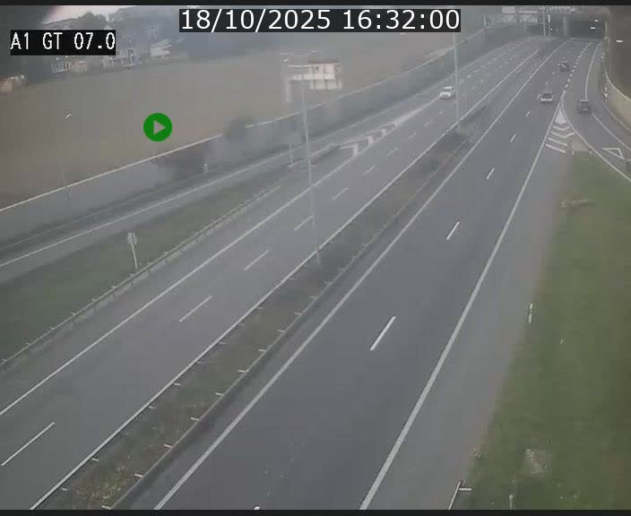 <h2>Traffic live webcam Luxembourg Cents - A1 direction Kirchberg - BK 7</h2>