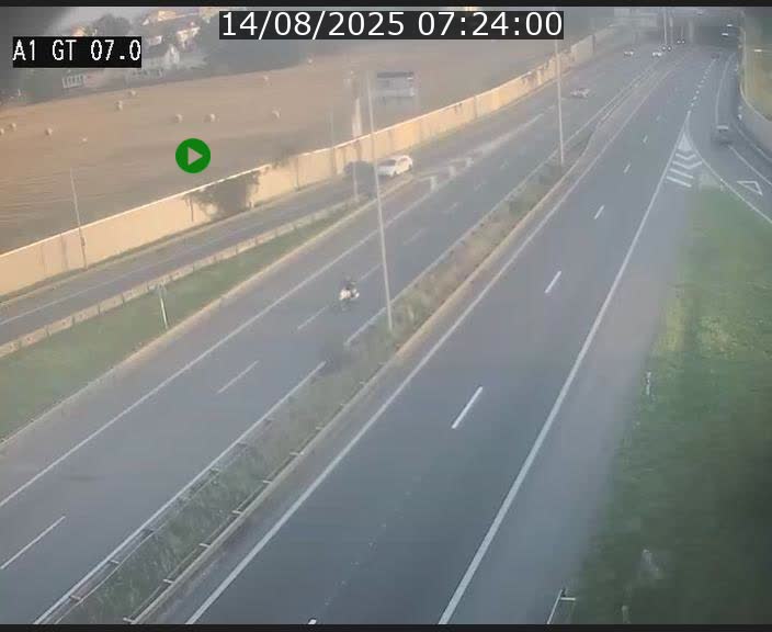<h2>Traffic live webcam Luxembourg Cents - A1 direction Kirchberg - BK 7</h2>