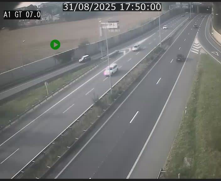 <h2>Traffic live webcam Luxembourg Cents - A1 direction Kirchberg - BK 7</h2>