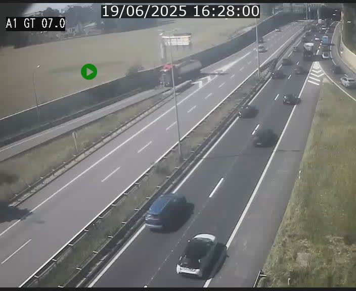 Traffic live webcam Luxembourg Cents - A1 direction Kirchberg - BK 7