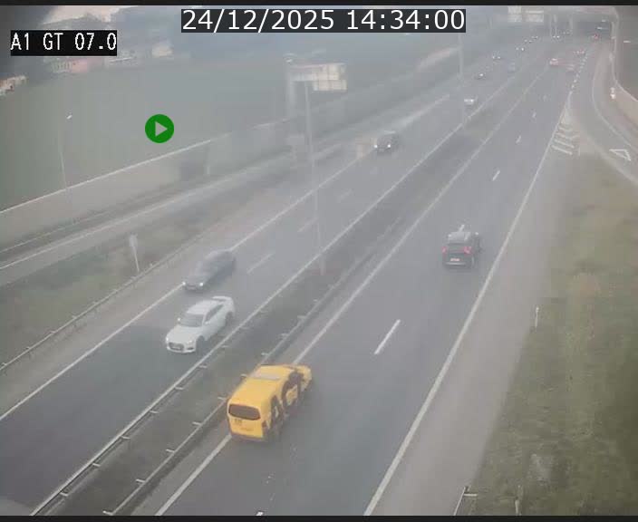 <h2>Traffic live webcam Luxembourg Cents - A1 direction Kirchberg - BK 7</h2>