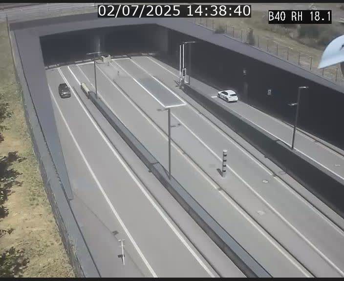<h2>Webcam sur la route de contournement d'Esch-Belval avant le tunnel Central Gate au niveau de la porte de France et du radar fixe</h2>