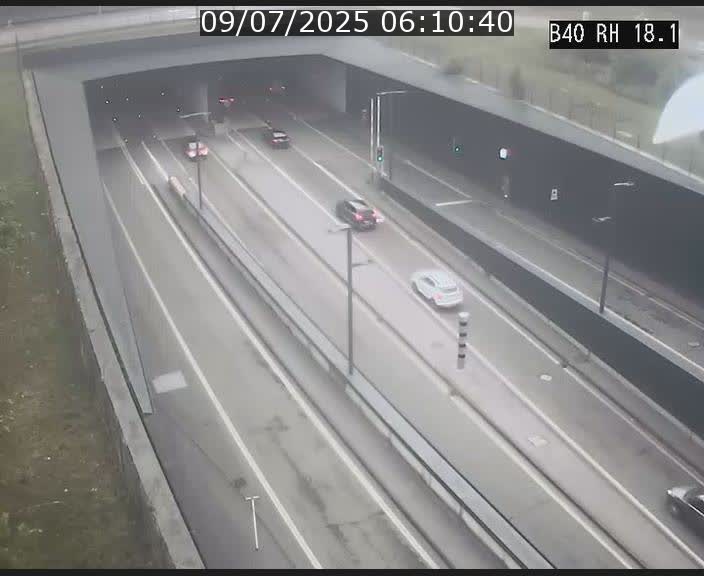<h2>Webcam sur la route de contournement d'Esch-Belval avant le tunnel Central Gate au niveau de la porte de France et du radar fixe</h2>