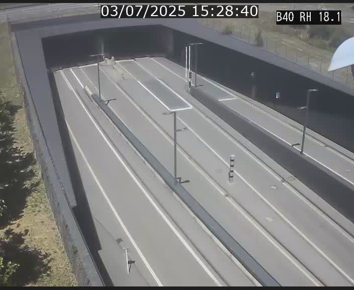 <h2>Webcam sur la route de contournement d'Esch-Belval avant le tunnel Central Gate au niveau de la porte de France et du radar fixe</h2>