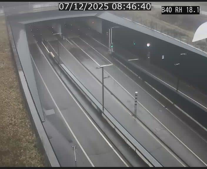 <h2>Webcam sur la route de contournement d'Esch-Belval avant le tunnel Central Gate au niveau de la porte de France et du radar fixe</h2>
