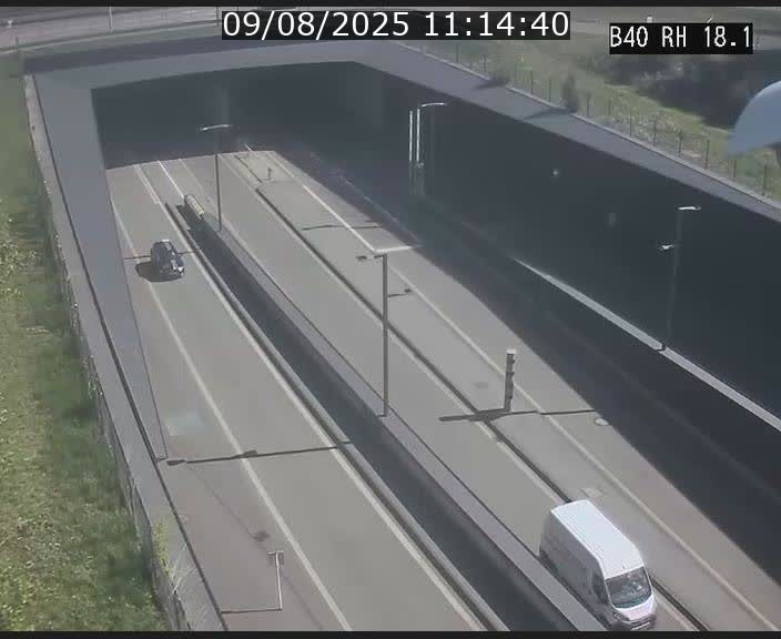 <h2>Webcam sur la route de contournement d'Esch-Belval avant le tunnel Central Gate au niveau de la porte de France et du radar fixe</h2>
