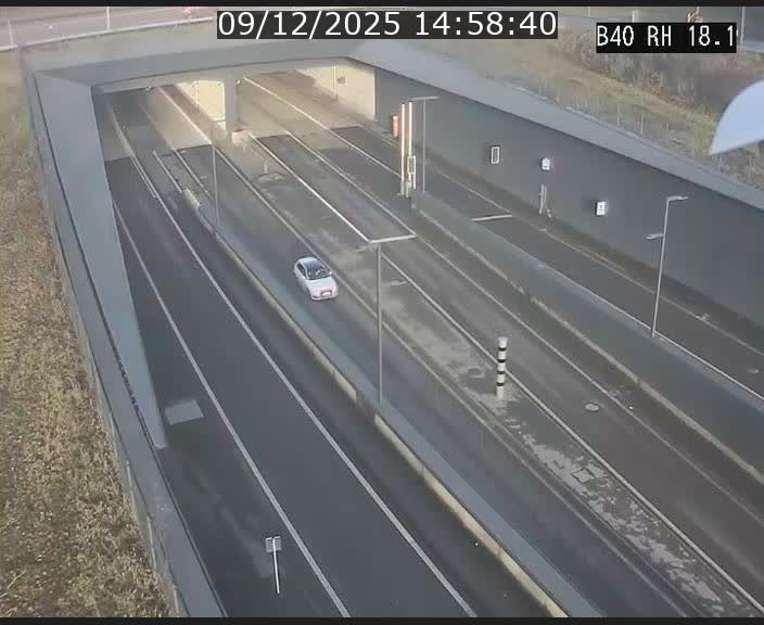 <h2>Webcam sur la route de contournement d'Esch-Belval avant le tunnel Central Gate au niveau de la porte de France et du radar fixe</h2>