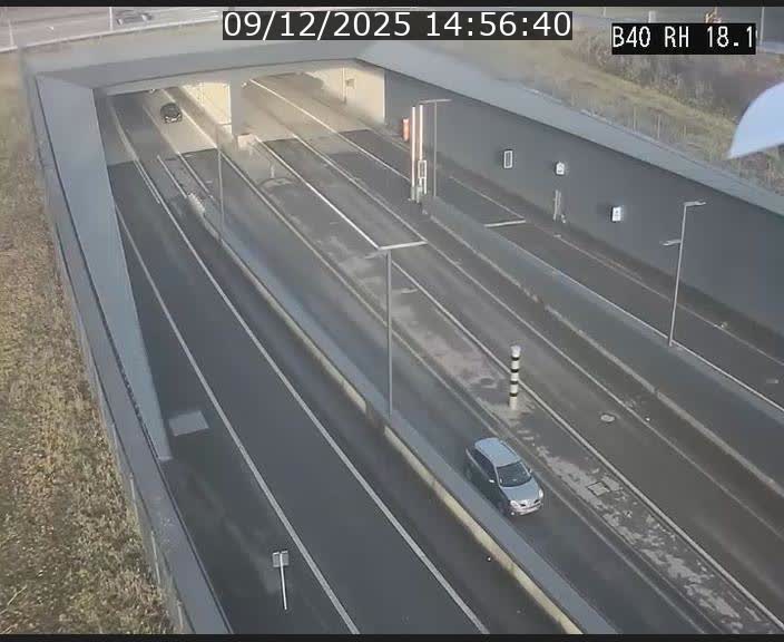 <h2>Webcam sur la route de contournement d'Esch-Belval avant le tunnel Central Gate au niveau de la porte de France et du radar fixe</h2>