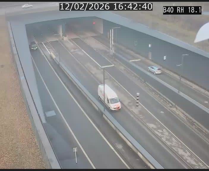 <h2>Webcam sur la route de contournement d'Esch-Belval avant le tunnel Central Gate au niveau de la porte de France et du radar fixe</h2>