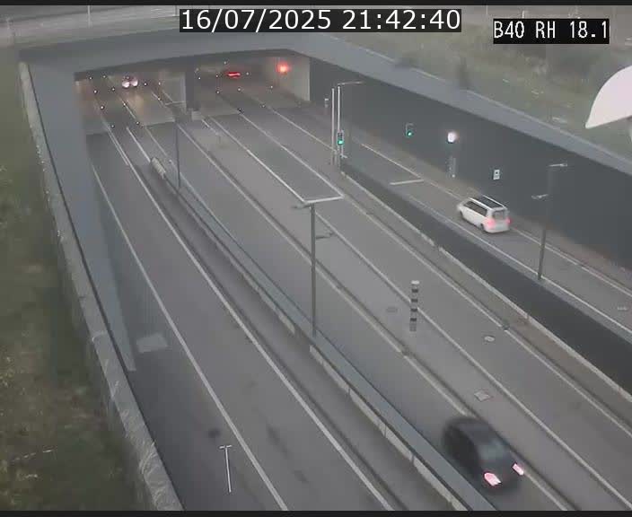 <h2>Webcam sur la route de contournement d'Esch-Belval avant le tunnel Central Gate au niveau de la porte de France et du radar fixe</h2>