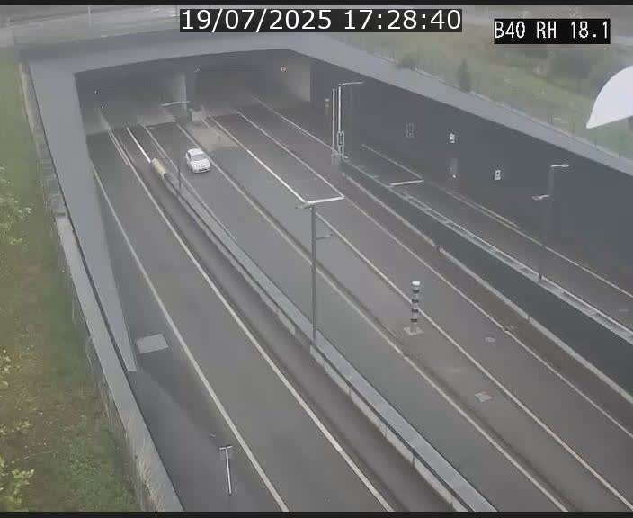 <h2>Webcam sur la route de contournement d'Esch-Belval avant le tunnel Central Gate au niveau de la porte de France et du radar fixe</h2>