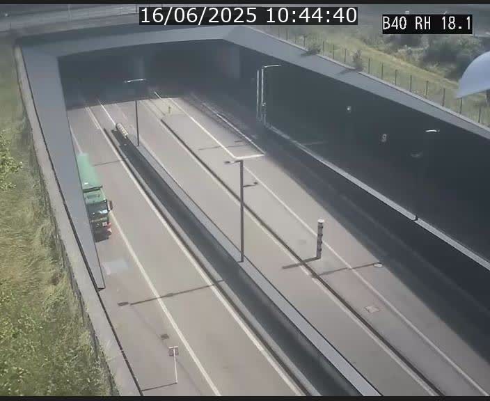 Webcam sur la route de contournement d'Esch-Belval avant le tunnel Central Gate au niveau de la porte de France et du radar fixe