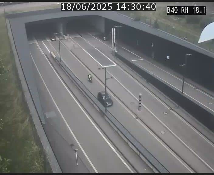 Webcam sur la route de contournement d'Esch-Belval avant le tunnel Central Gate au niveau de la porte de France et du radar fixe