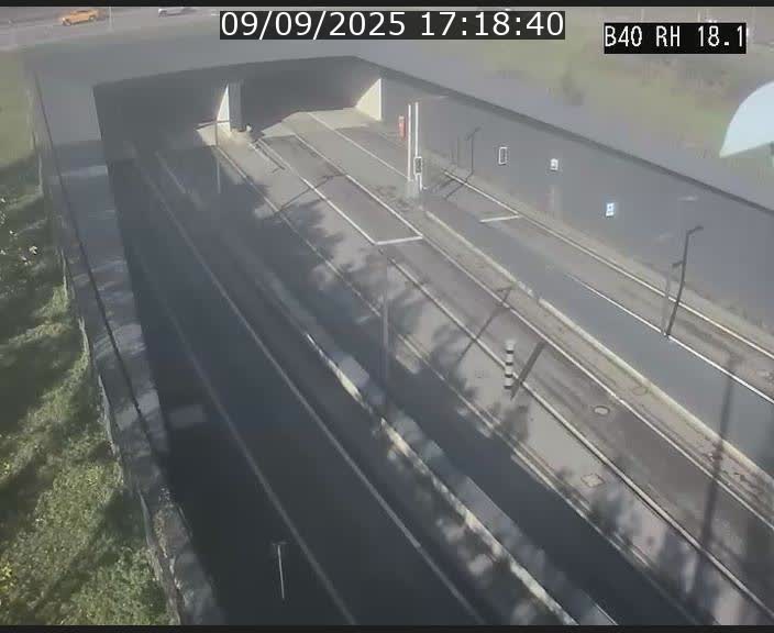 Webcam sur la route de contournement d'Esch-Belval avant le tunnel Central Gate au niveau de la porte de France et du radar fixe