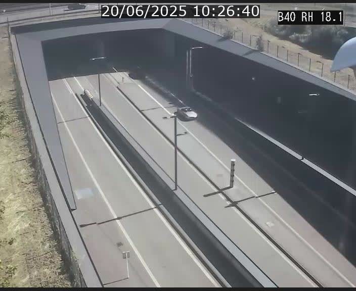 <h2>Webcam sur la route de contournement d'Esch-Belval avant le tunnel Central Gate au niveau de la porte de France et du radar fixe</h2>